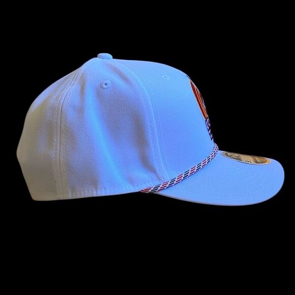 NEW Bugs Bunny Looney Tunes New Era 9SEVENTY Stretch-Snap Adjustable Hat White - Picture 9 of 15